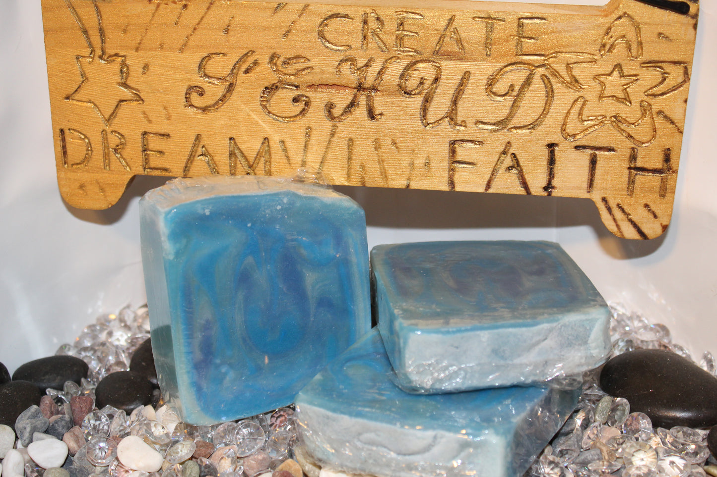 ICY BLUE LAKE MENS BAR